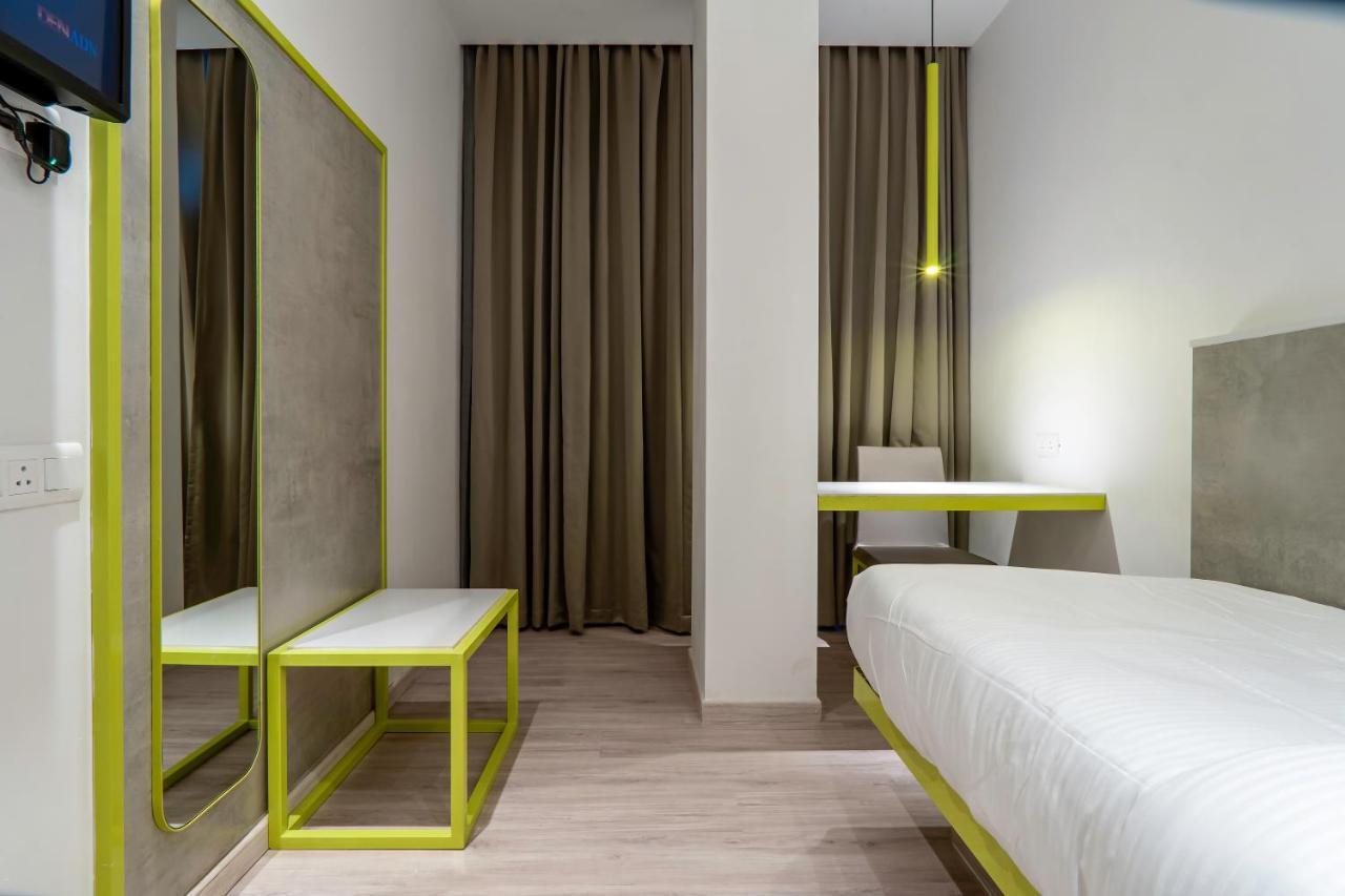 Le Roi Express Paharganj Hotel นิวเดลี ภายนอก รูปภาพ
